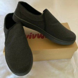 Vivway Men Shoes Black Slip-On Men Size 10 New!